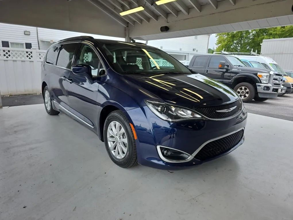 2017 CHRYSLER Pacifica