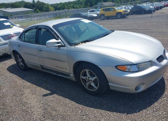 2001 PONTIAC Grand Prix