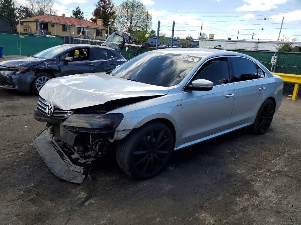 2015 VOLKSWAGEN Passat