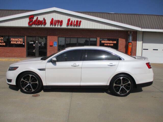2015 FORD Taurus