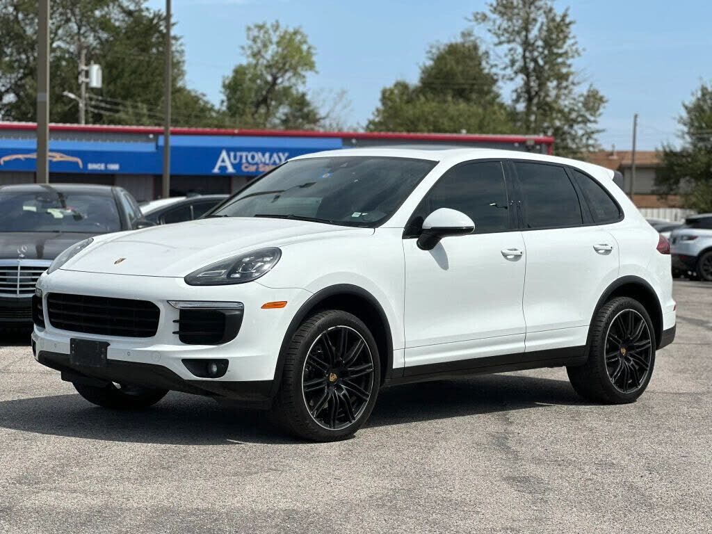 2016 PORSCHE Cayenne