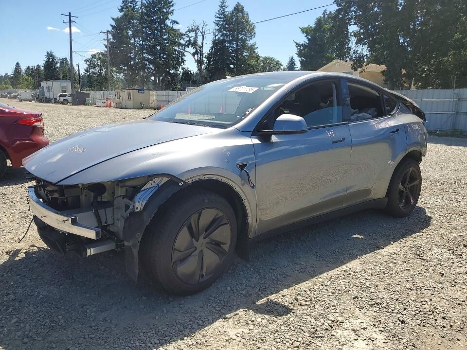 2026 TESLA Model Y
