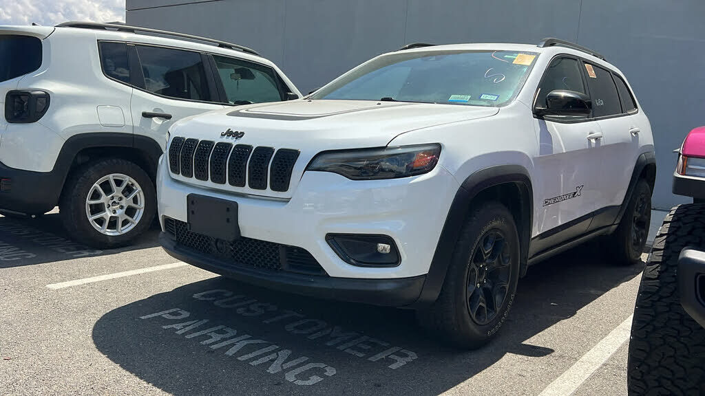 2022 JEEP Cherokee