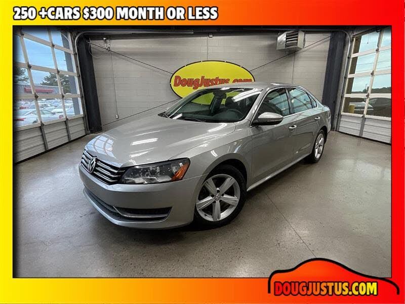2012 VOLKSWAGEN Passat