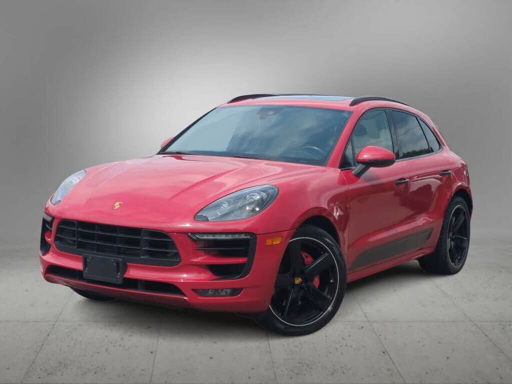 2017 PORSCHE Macan