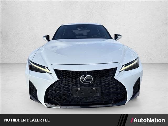 2022 LEXUS IS