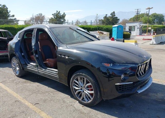 2021 MASERATI Levante