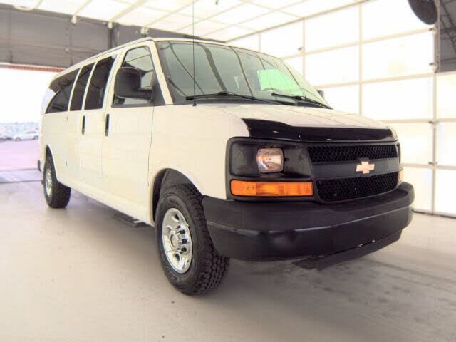2013 CHEVROLET Express