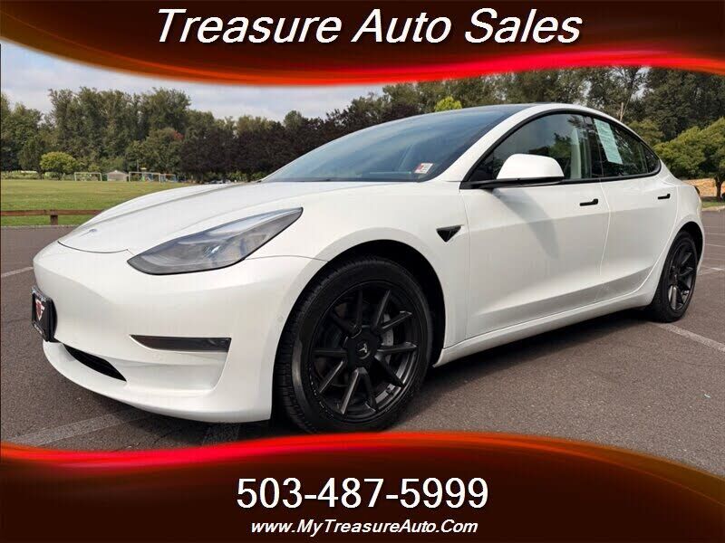 2022 TESLA Model 3
