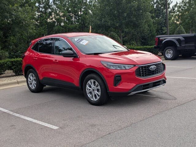 2024 FORD Escape