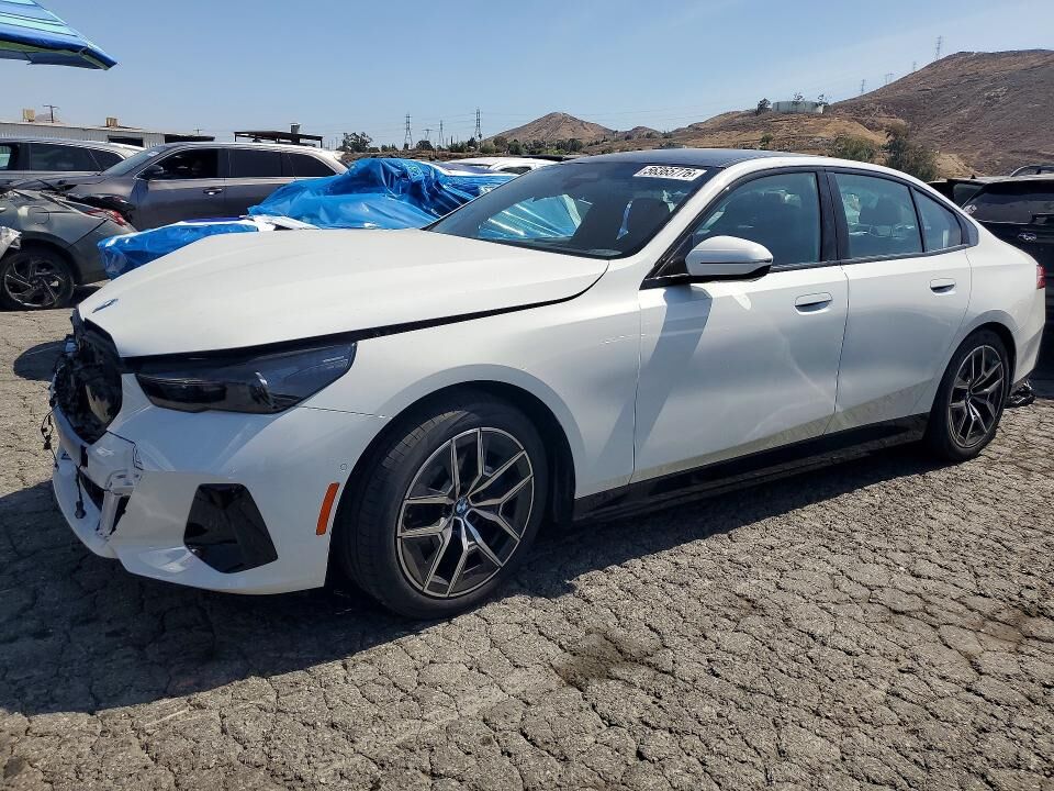 2026 BMW i5