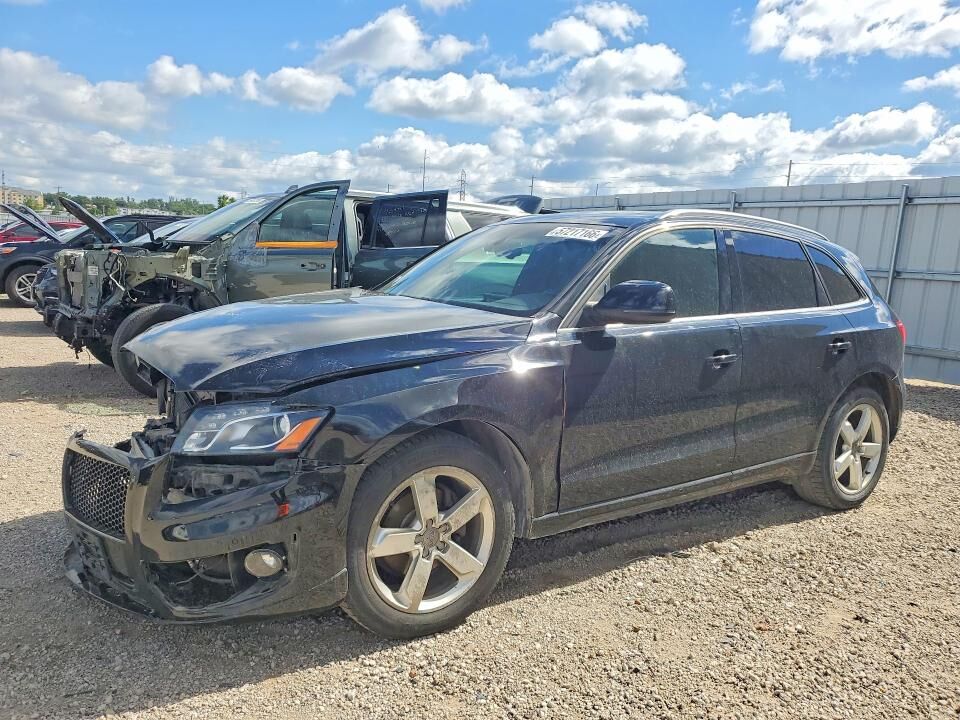 2011 AUDI Q5