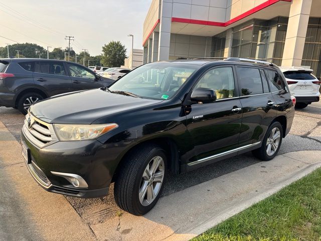 2011 TOYOTA Highlander