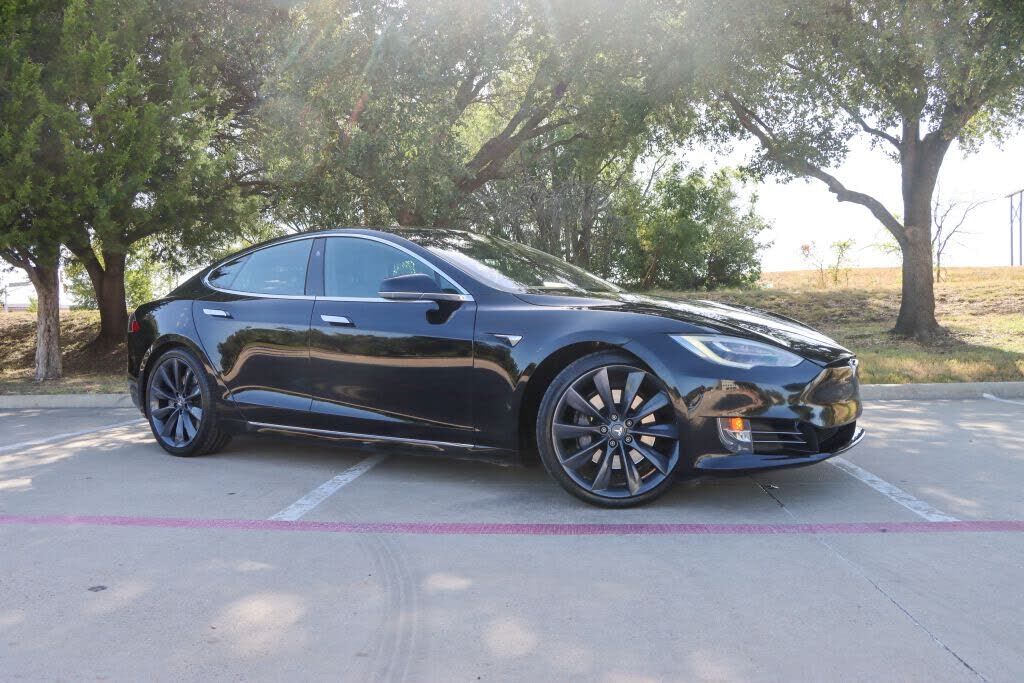 2018 TESLA Model S