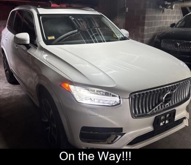 2023 VOLVO XC90
