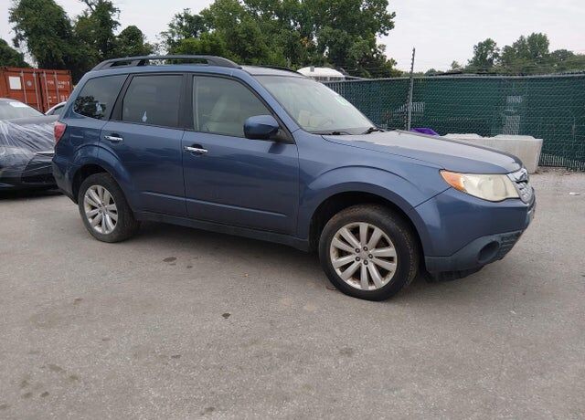 2013 SUBARU Forester