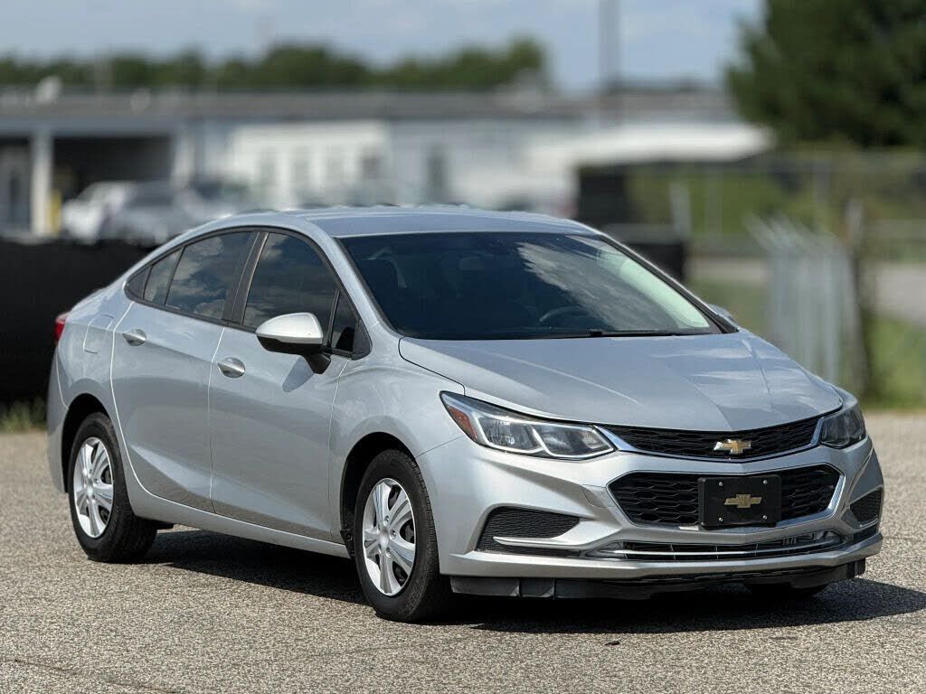 2018 CHEVROLET Cruze