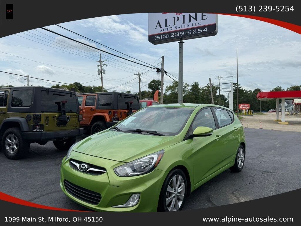 2013 HYUNDAI Accent