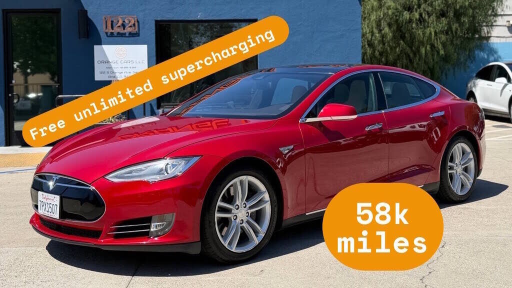 2015 TESLA Model S