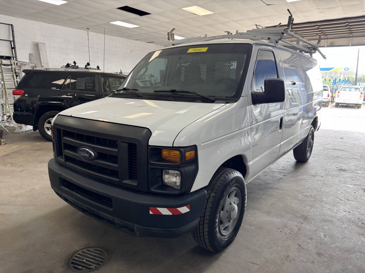2013 FORD E-250
