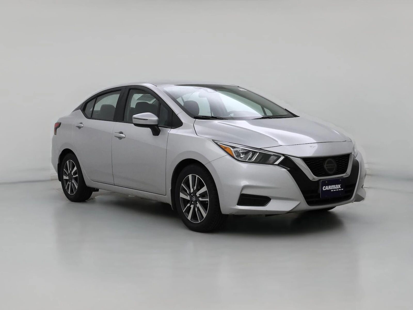 2020 NISSAN Versa