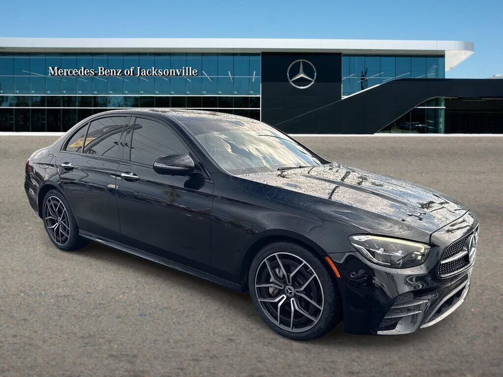 2022 MERCEDES-BENZ E-Class