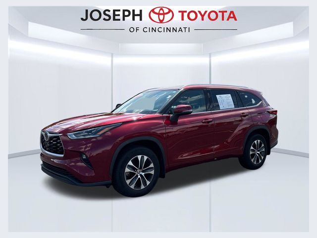 2021 TOYOTA Highlander