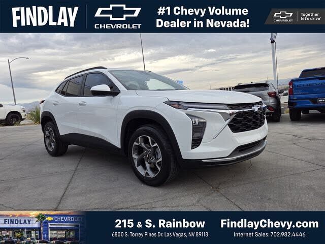 2025 CHEVROLET Trax