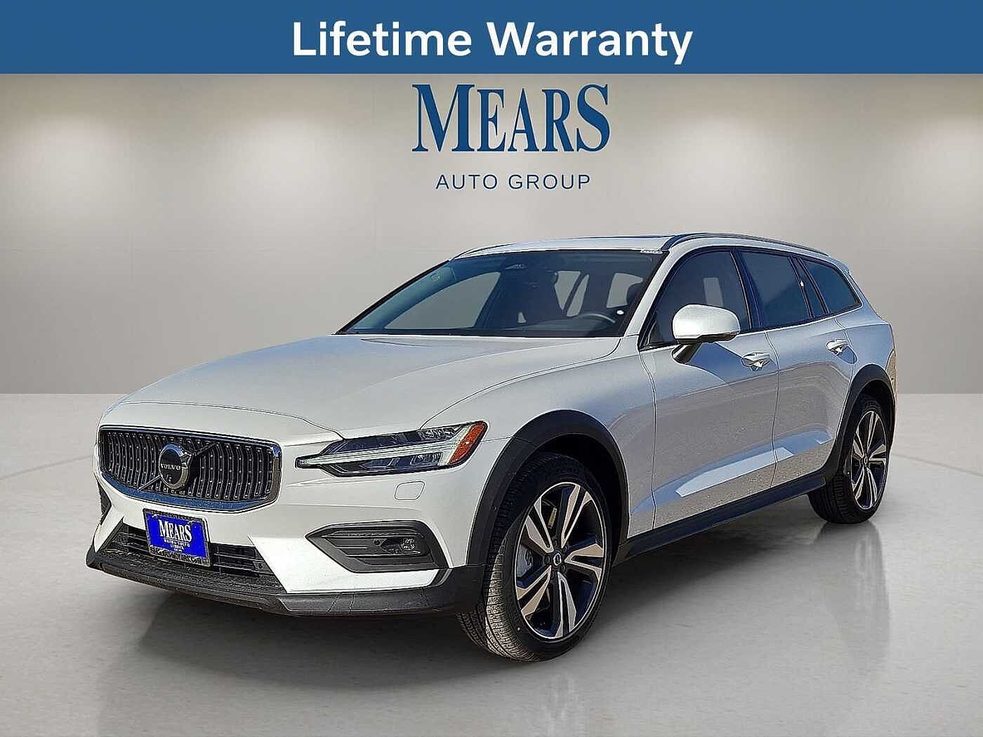 2026 VOLVO V60CC