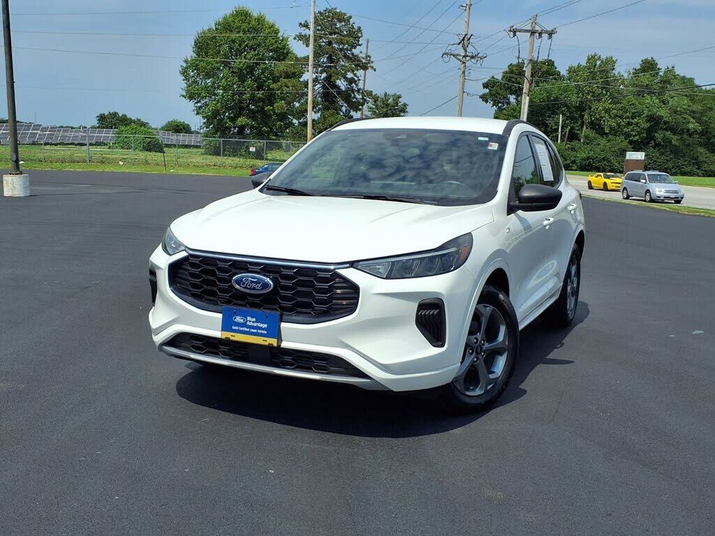 2023 FORD Escape