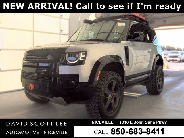 2022 LAND ROVER Defender