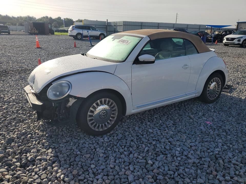 2015 VOLKSWAGEN Beetle