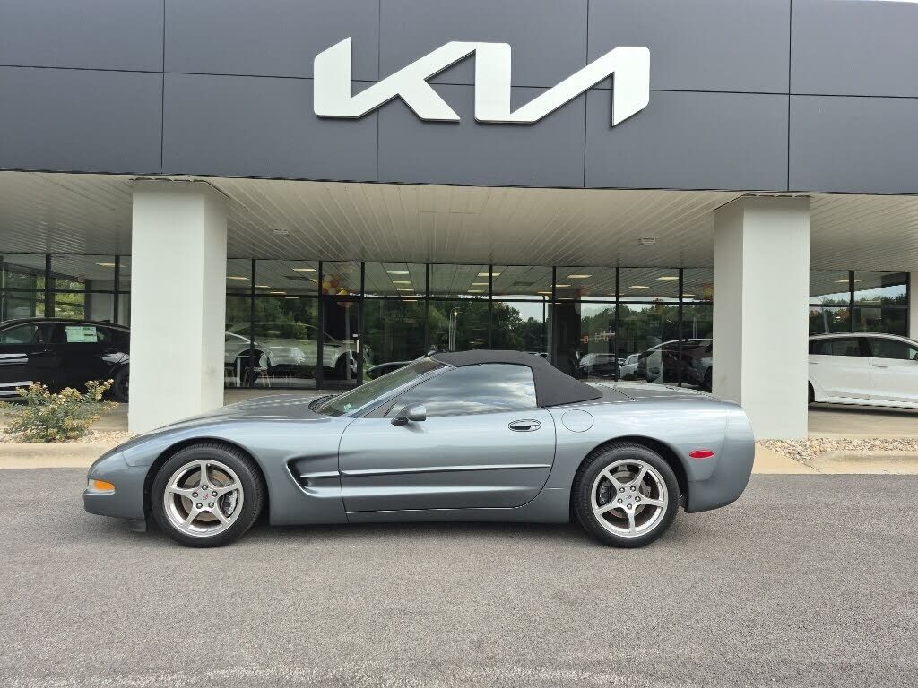 2004 CHEVROLET Corvette