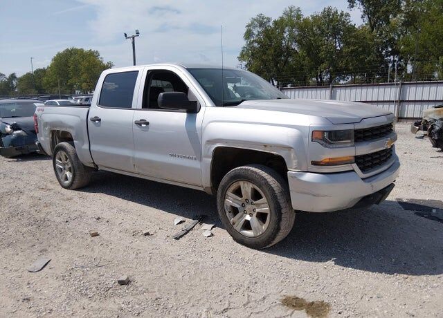 2018 CHEVROLET Silverado