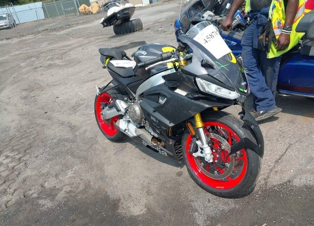 2026 APRILIA RS 660