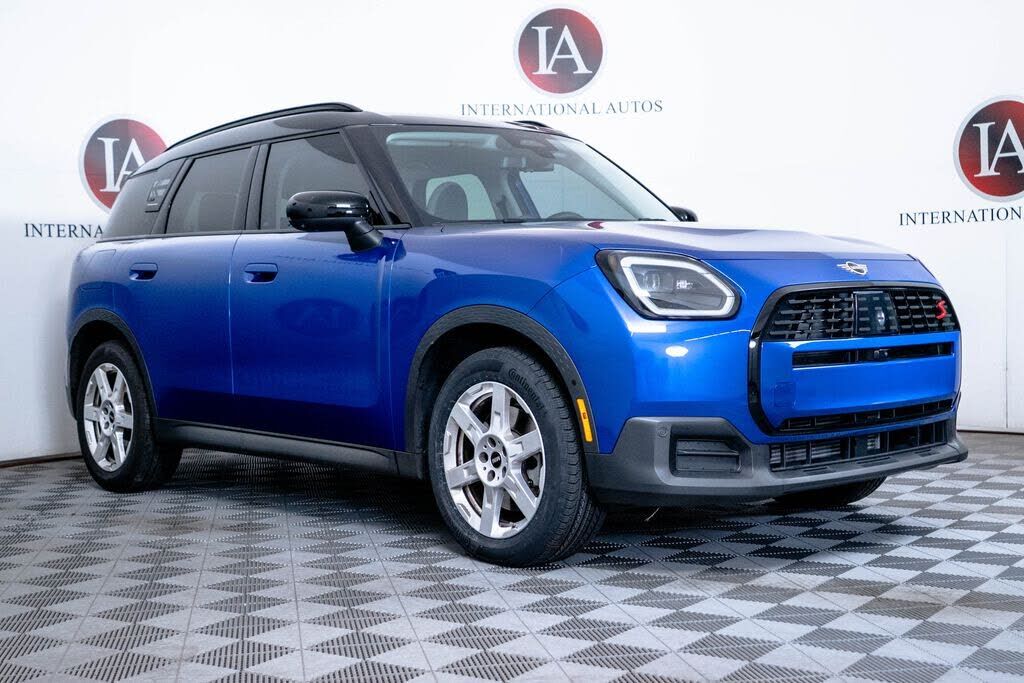 2025 MINI Countryman