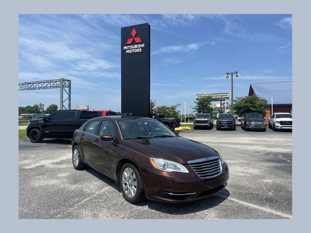 2013 CHRYSLER 200