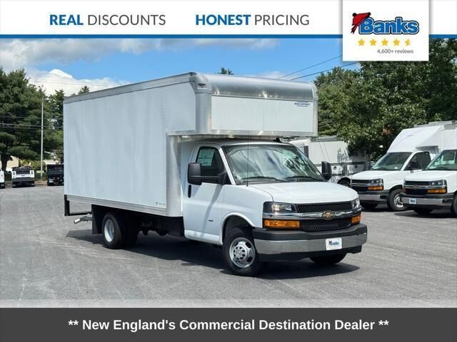 2025 CHEVROLET Express