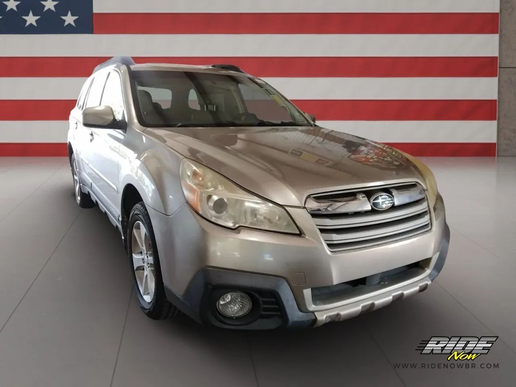 2014 SUBARU Outback