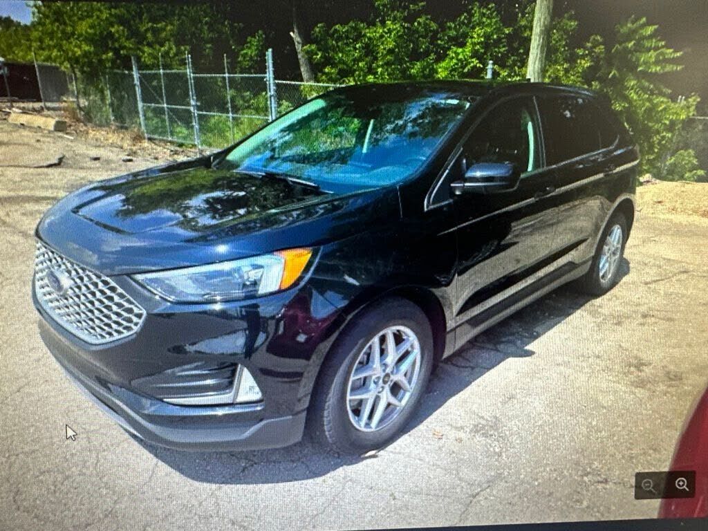 2023 FORD Edge