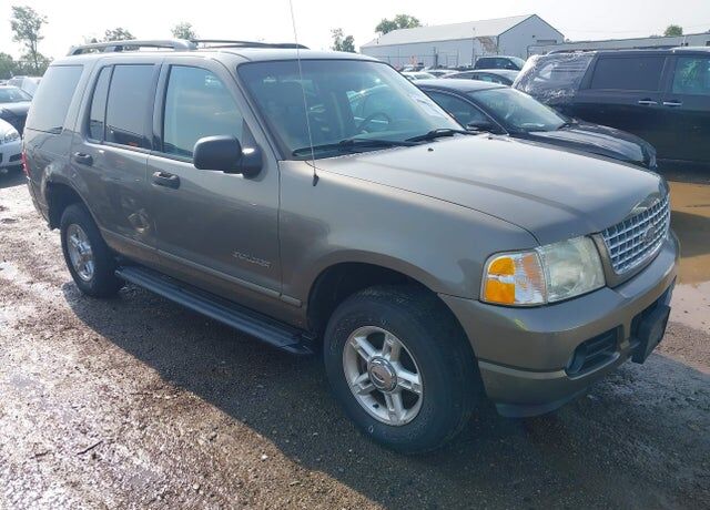 2004 FORD Explorer