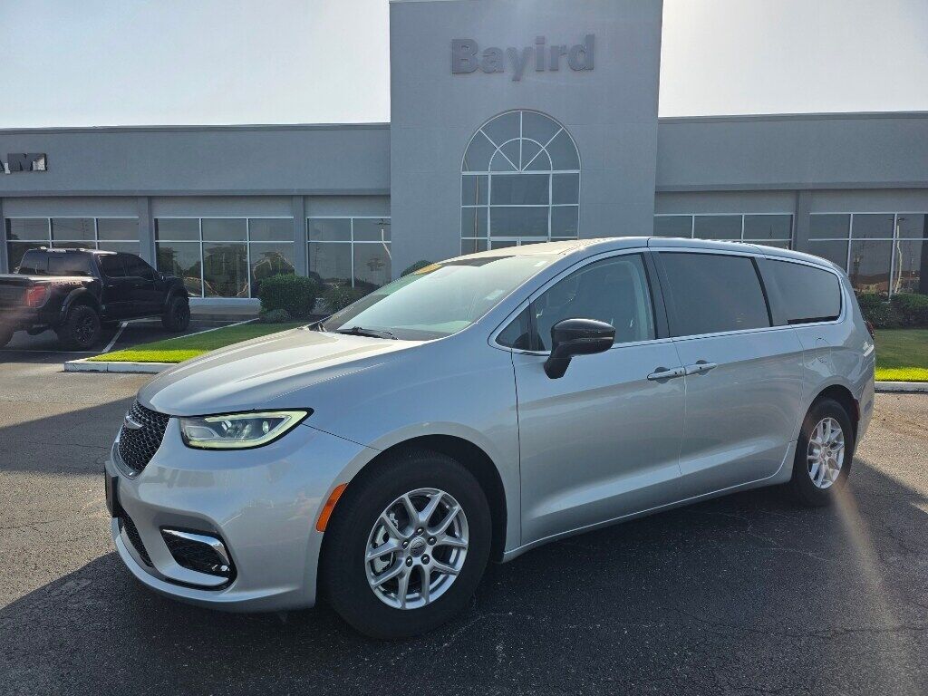 2024 CHRYSLER Pacifica