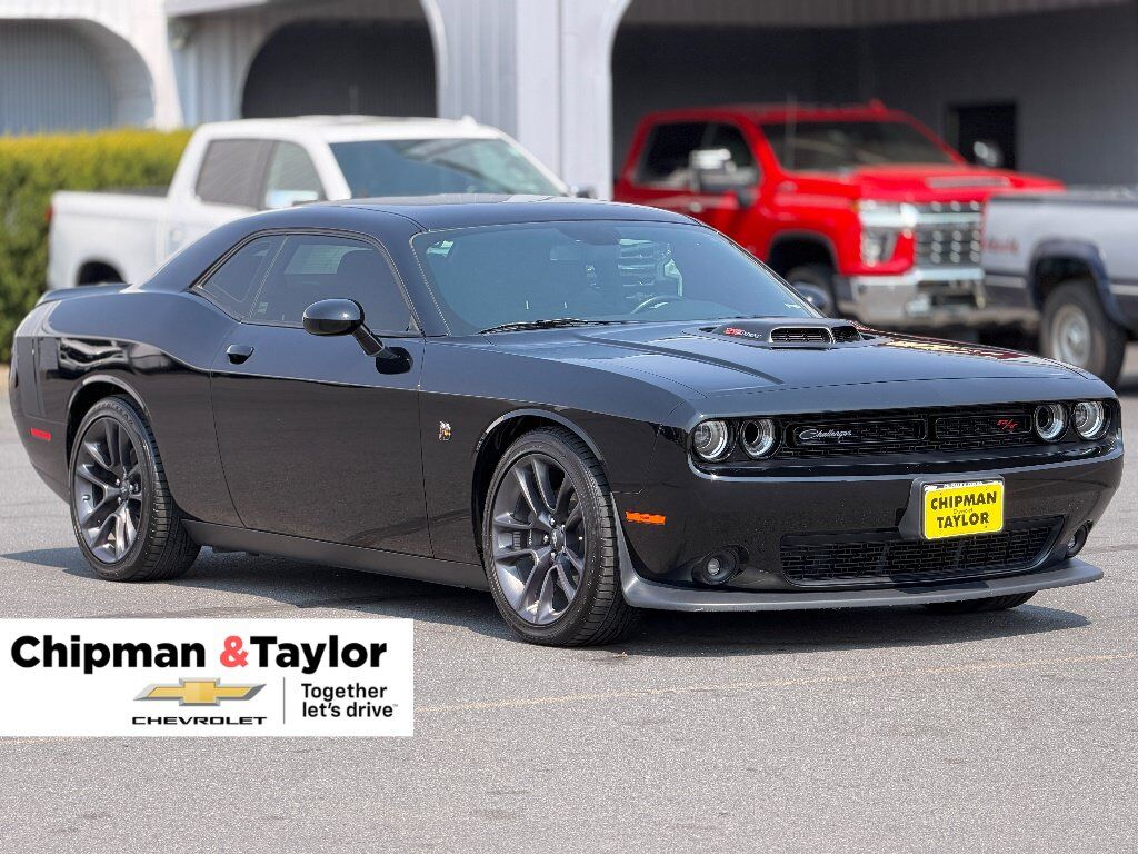 2020 DODGE Challenger
