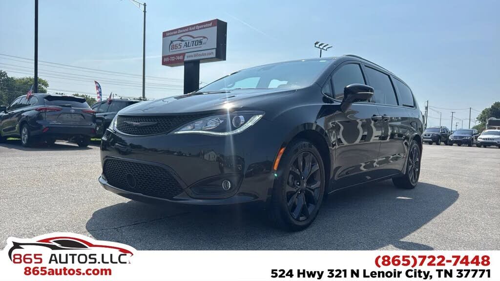 2020 CHRYSLER Pacifica