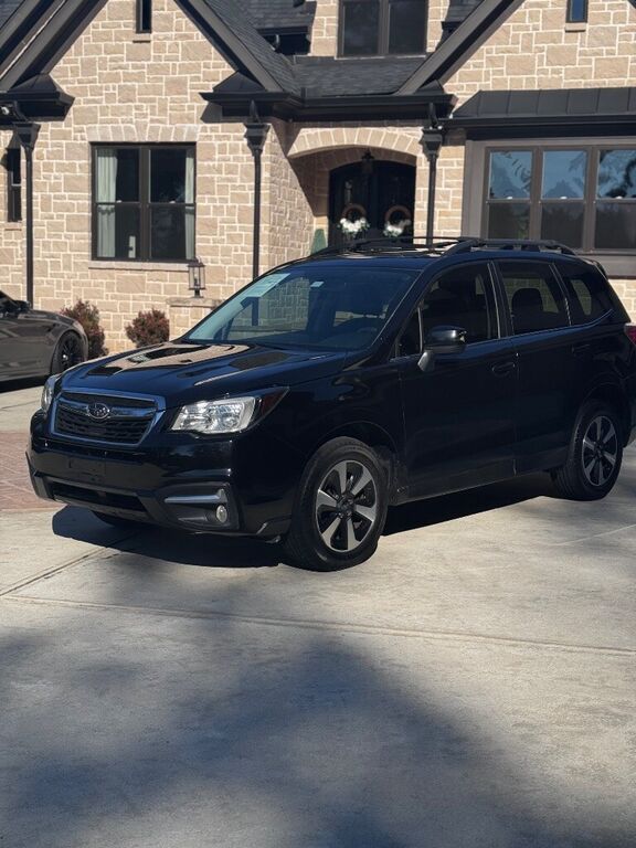 2017 SUBARU Forester