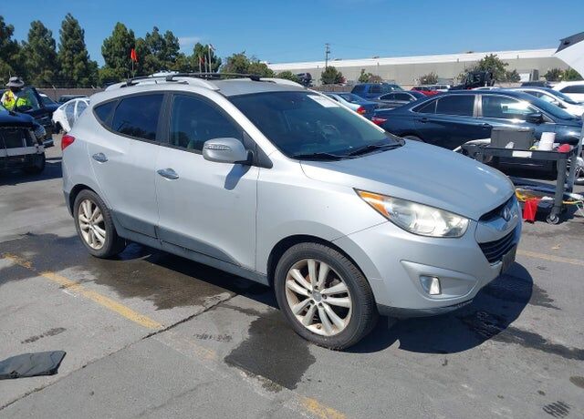 2013 HYUNDAI Tucson