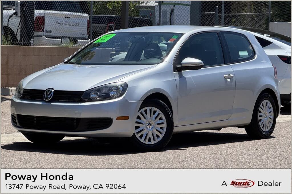 2012 VOLKSWAGEN Golf