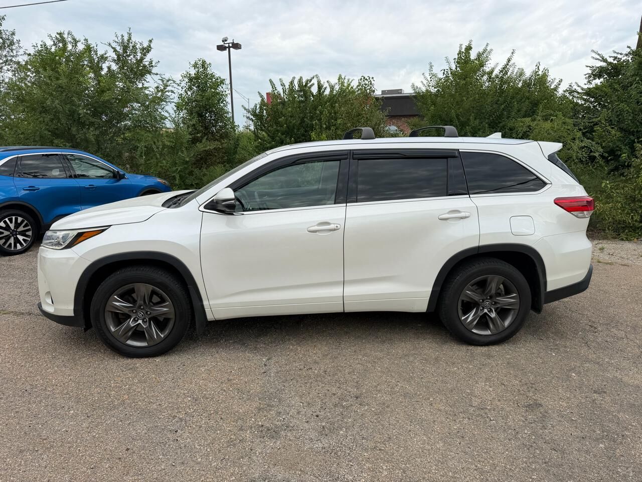 2018 TOYOTA Highlander