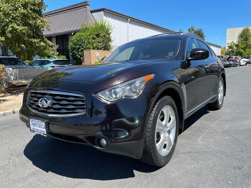 2011 INFINITI FX35