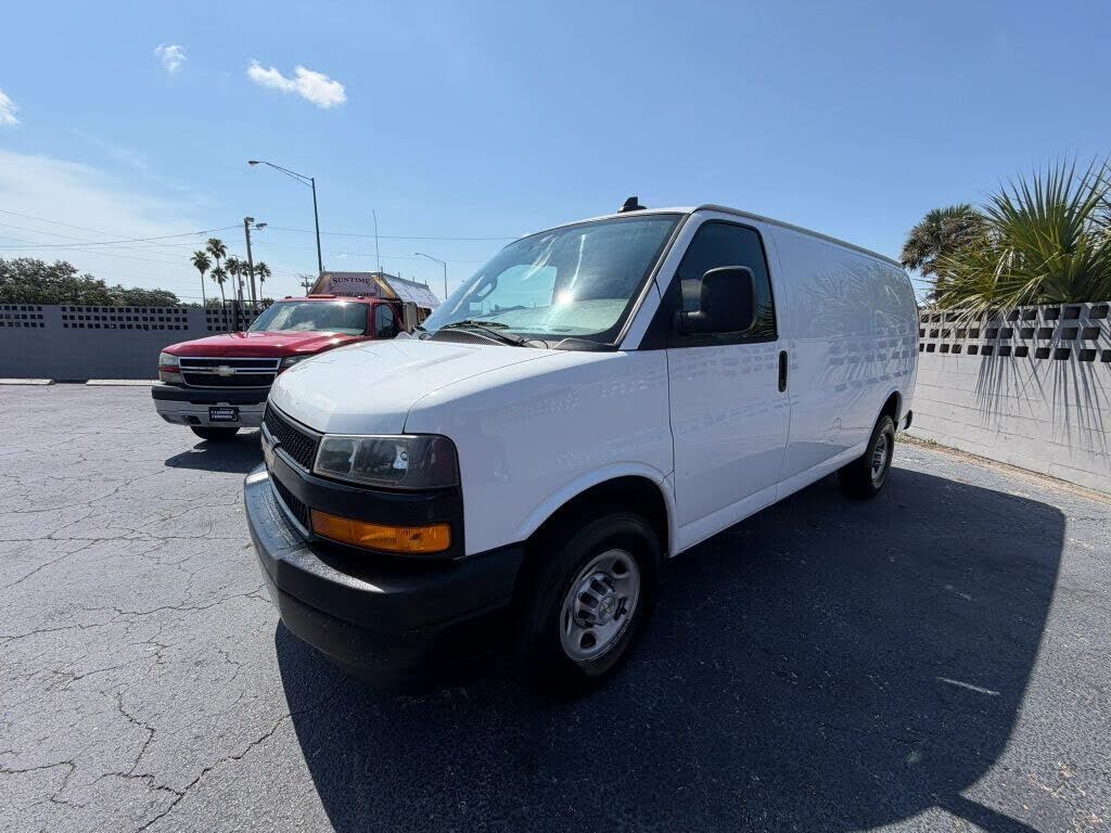 2022 CHEVROLET Express